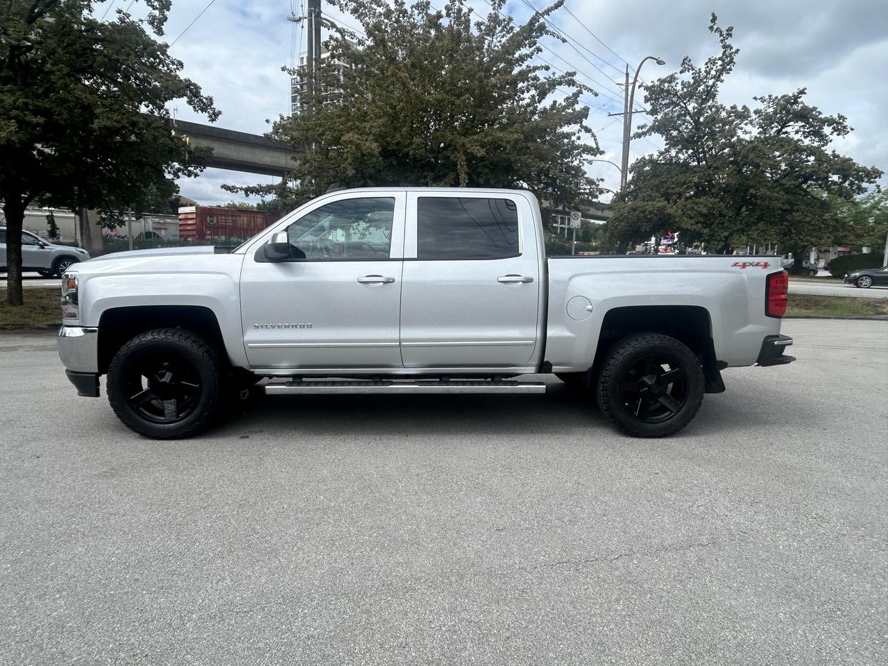 2016 Chevrolet Silverado 1500 LT Photo