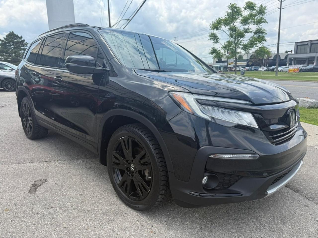 2022 Honda Pilot BLACK EDITION /AWD V6 /LEATHER /NAVIGATION /7-SEAT Photo