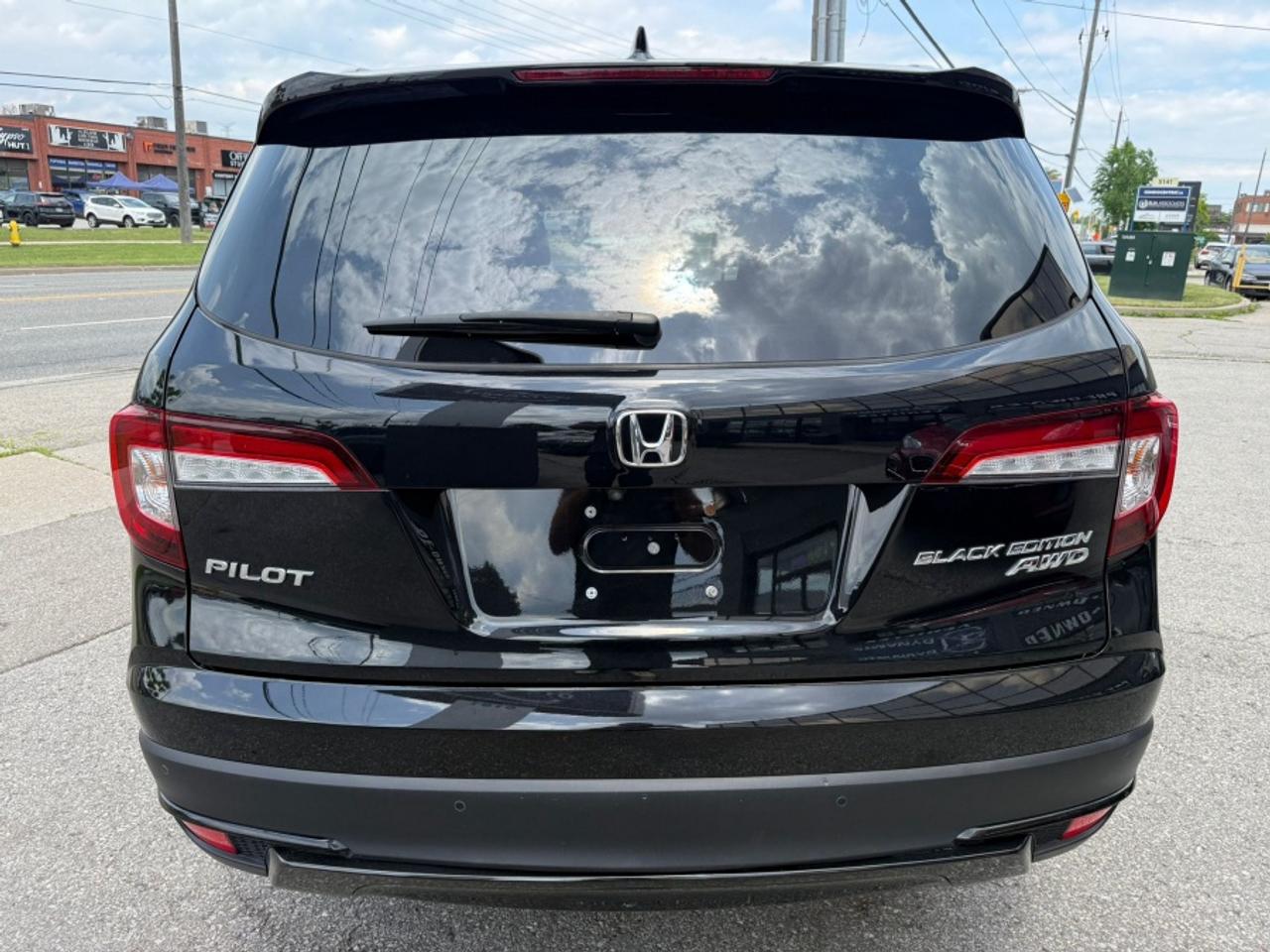 2022 Honda Pilot BLACK EDITION /AWD V6 /LEATHER /NAVIGATION /7-SEAT Photo