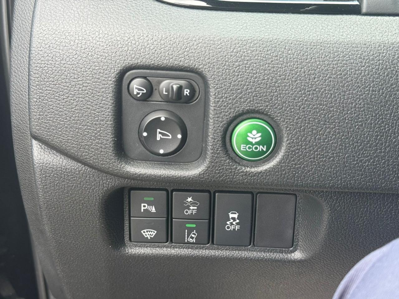 2022 Honda Pilot BLACK EDITION /AWD V6 /LEATHER /NAVIGATION /7-SEAT - Photo #18