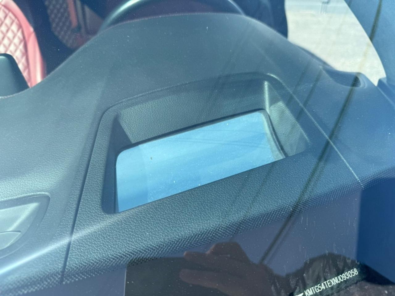 2022 Genesis G70 3.3T SPORT /AWD /HUD /SUNROOF - Photo #12
