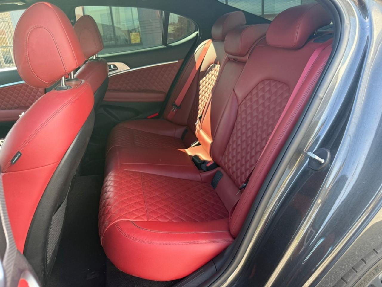 2022 Genesis G70 3.3T SPORT /AWD /HUD /SUNROOF Photo