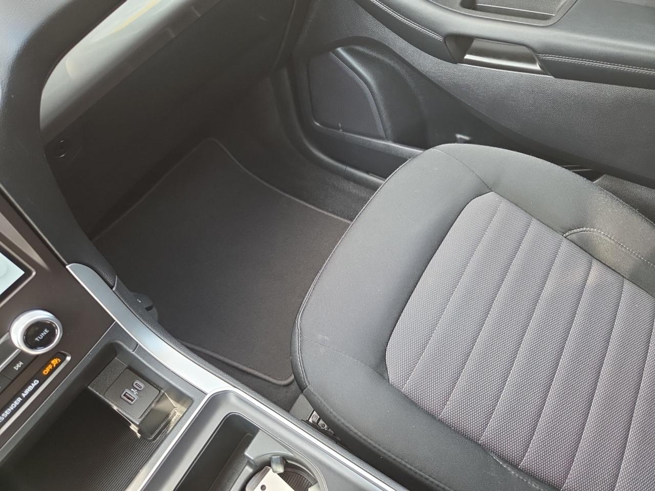 2021 Ford Edge SE Photo