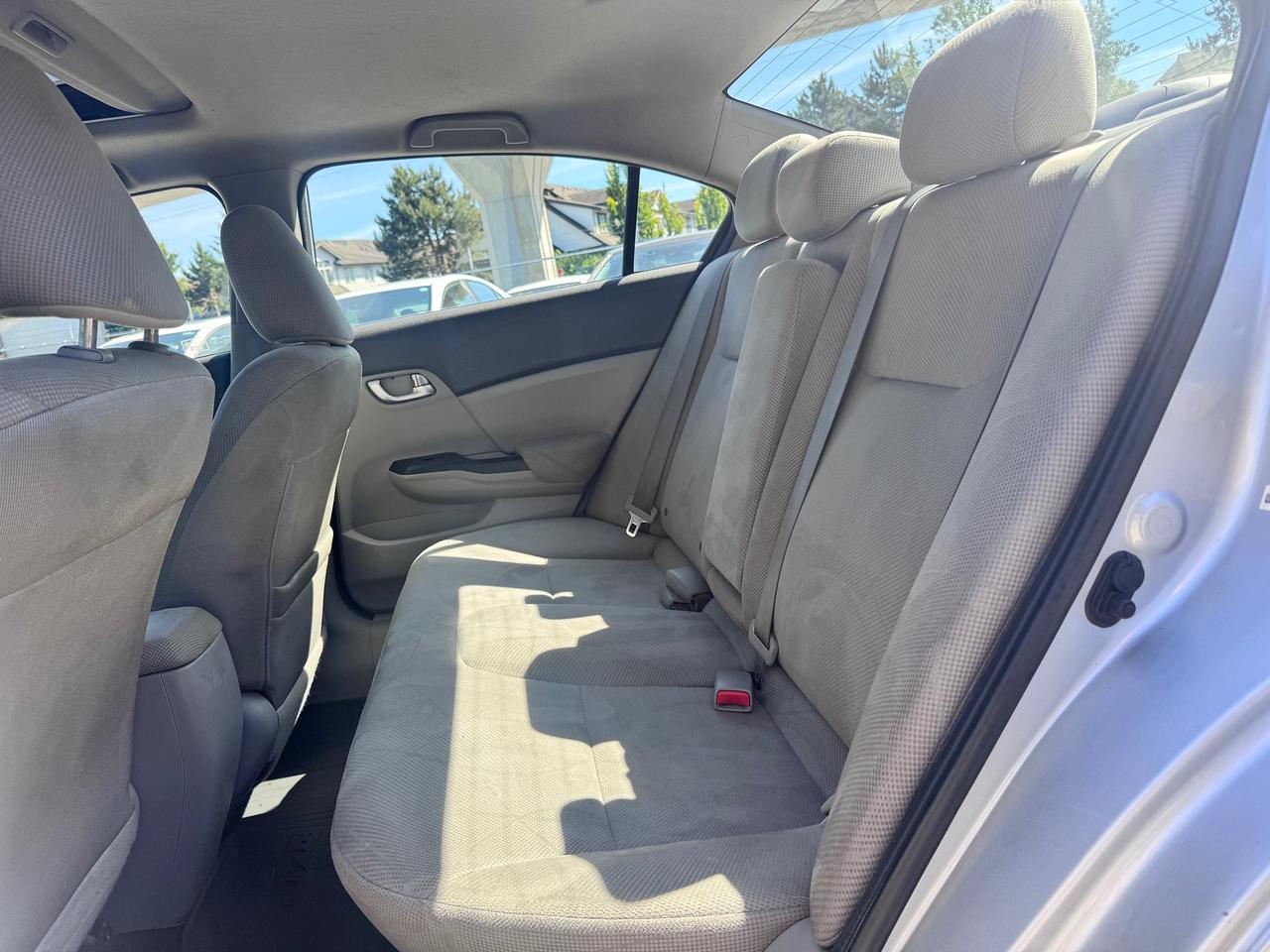 2012 Honda Civic FINANCING AVAILABLE Photo15