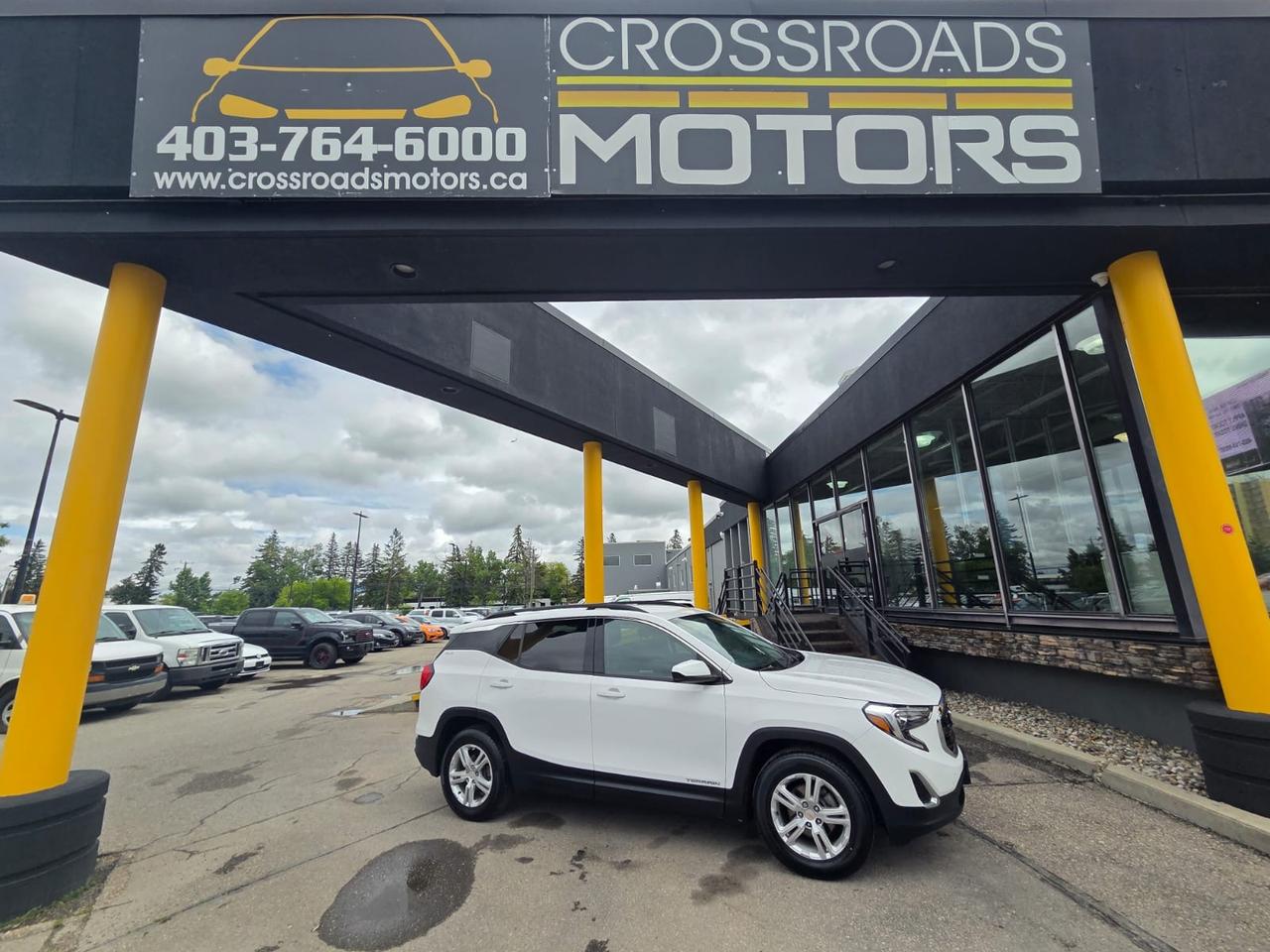 2020 GMC Terrain SLE- No Accidents, Low KM, Backup Camera - Photo #1