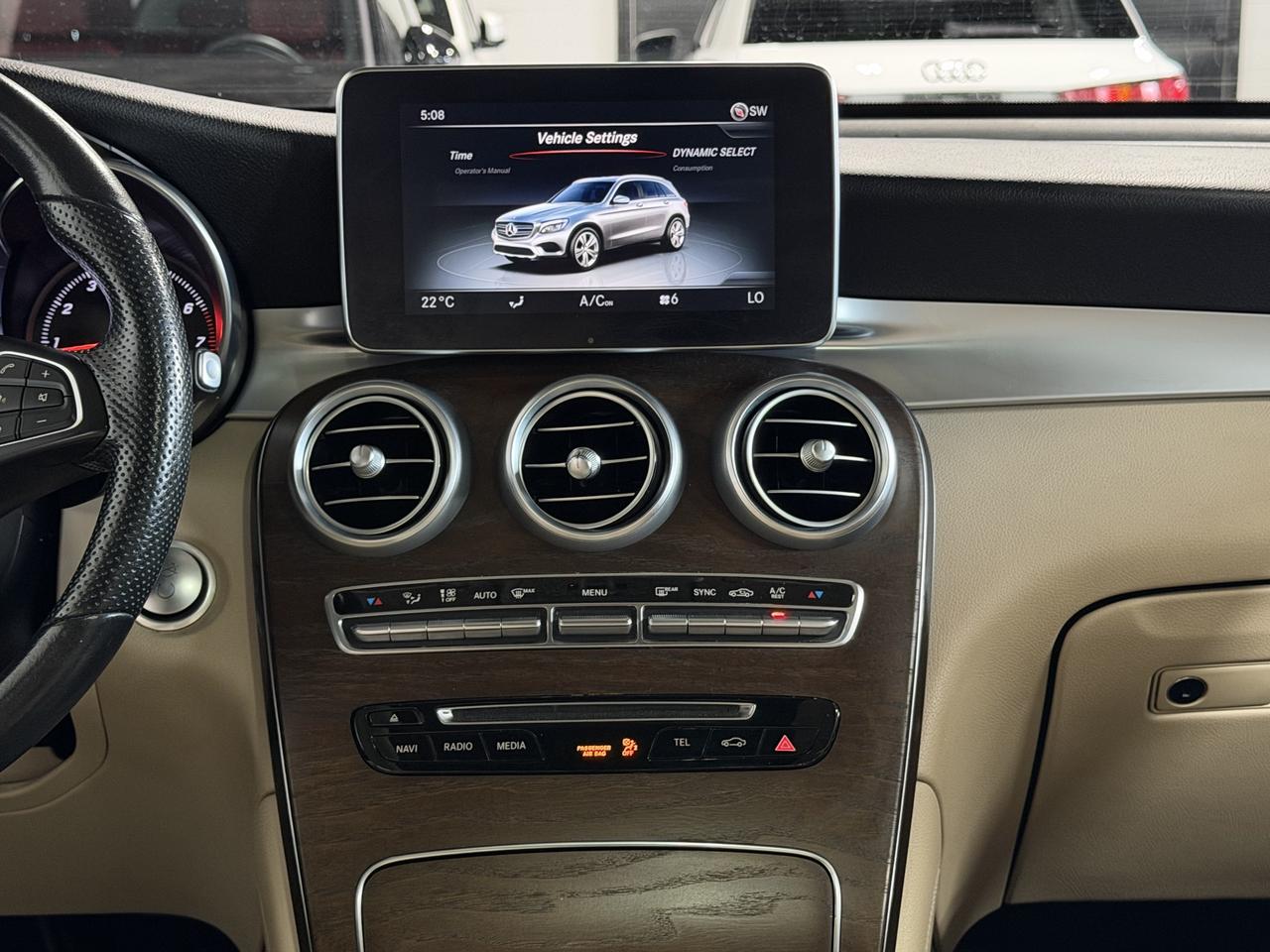 2019 Mercedes-Benz GLC-Class GLC 300 AMG, Navi, Sunroof, Backup Photo