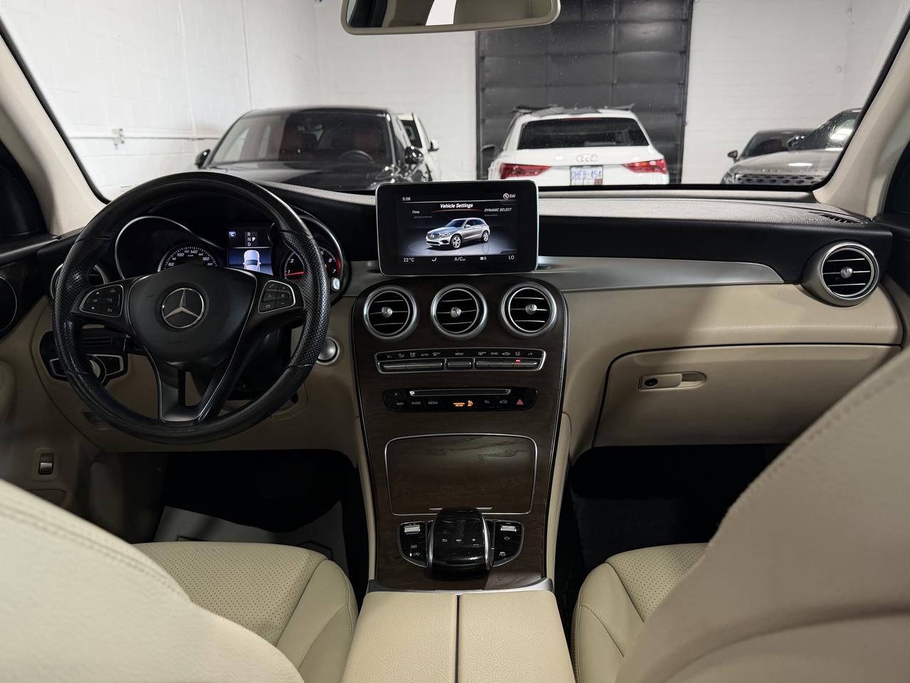 2019 Mercedes-Benz GLC-Class GLC 300 AMG, Navi, Sunroof, Backup Photo