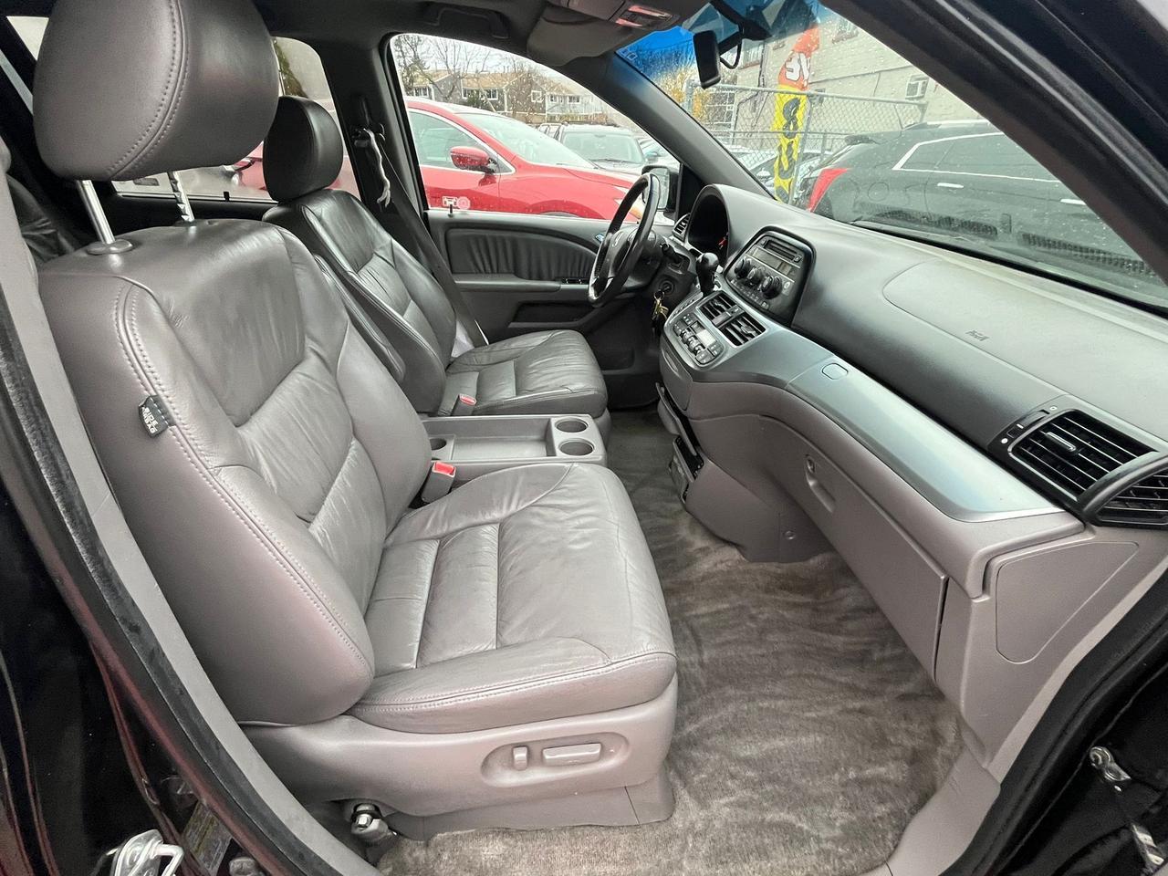 2008 Honda Odyssey EX-L- LEATHER-BACK CAM-SUNROOF-HEATED SEATS Photo
