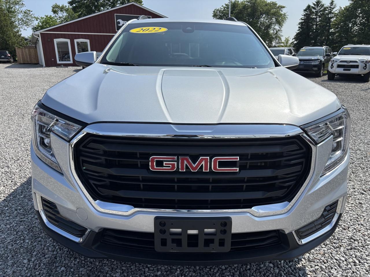 2022 GMC Terrain SLE ~CLEAN CARFAX~ALLOYS~CARPLAY~ Photo