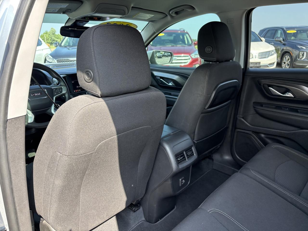 2022 GMC Terrain SLE ~CLEAN CARFAX~ALLOYS~CARPLAY~ Photo