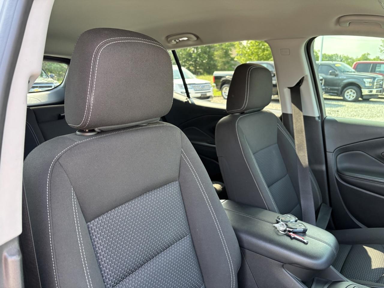 2022 GMC Terrain SLE ~CLEAN CARFAX~ALLOYS~CARPLAY~ Photo