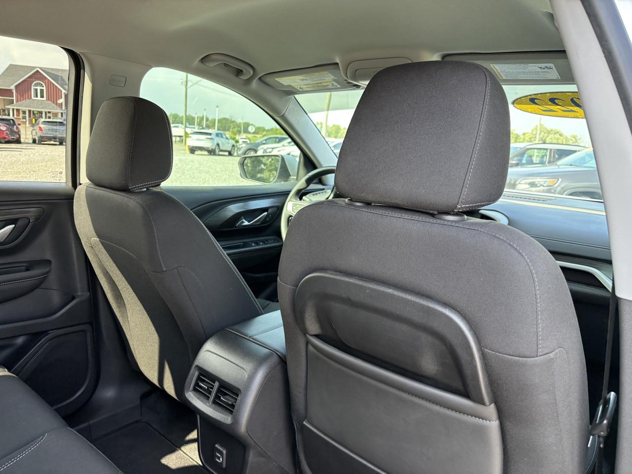 2022 GMC Terrain SLE ~CLEAN CARFAX~ALLOYS~CARPLAY~ Photo
