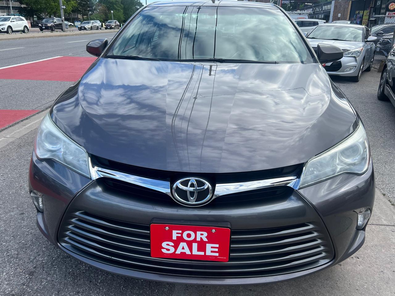 2015 Toyota Camry EXTRA CLEAN-BACK CAM- BLUETOOTH & MORE Photo