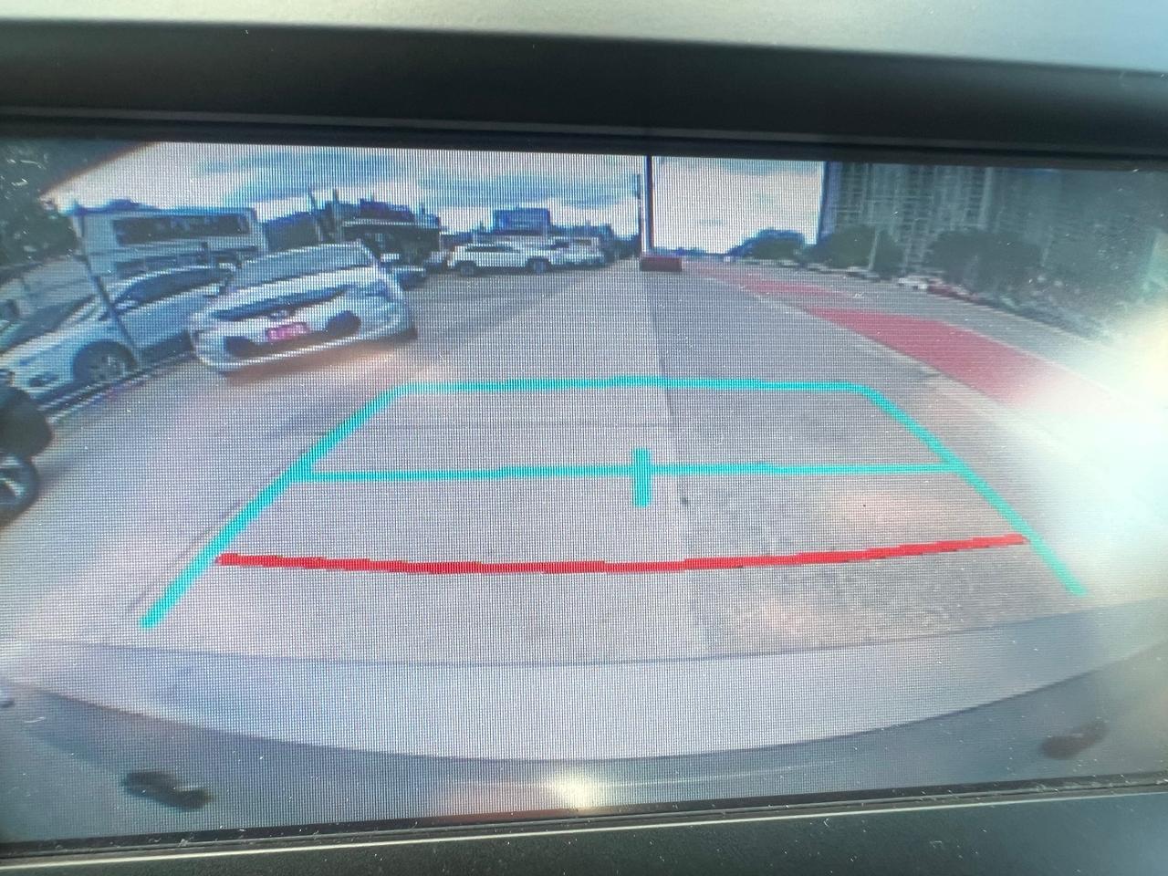 2015 Toyota Camry EXTRA CLEAN-BACK CAM- BLUETOOTH & MORE Photo
