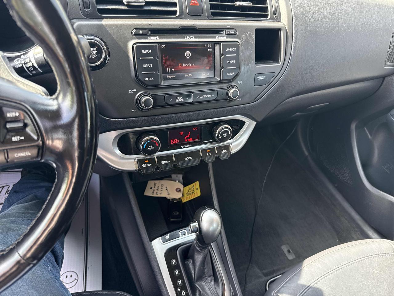 2014 Kia Rio SX HATCHBACK, LEATHER, HEATED SEATS & STR WHEEL! Photo