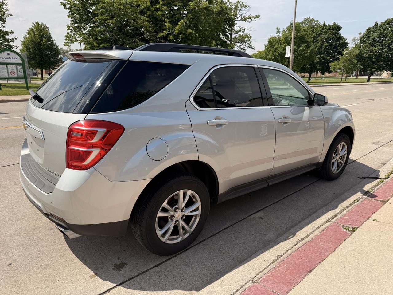 2016 Chevrolet Equinox AWD 4DR LT Photo