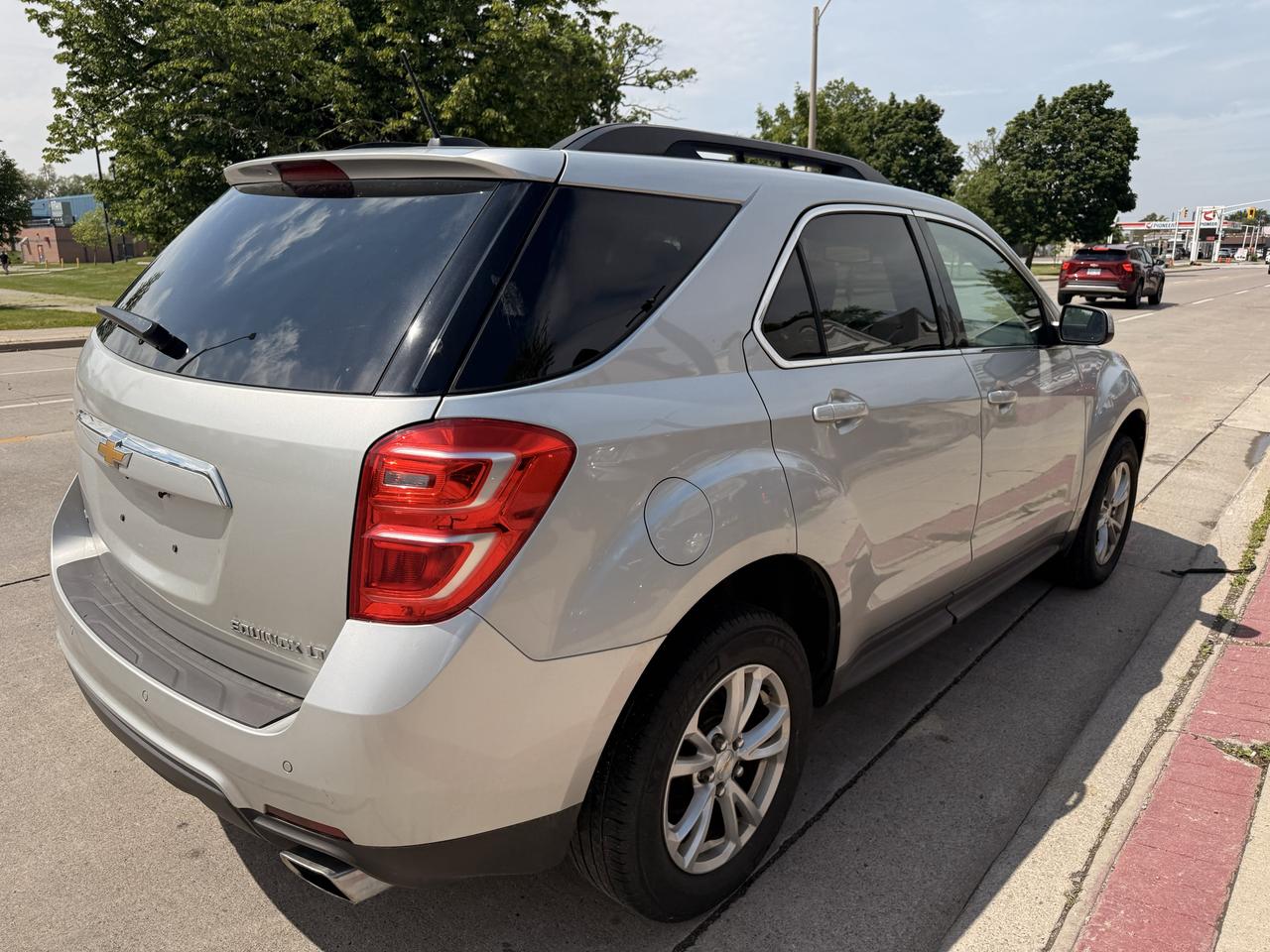 2016 Chevrolet Equinox AWD 4DR LT Photo