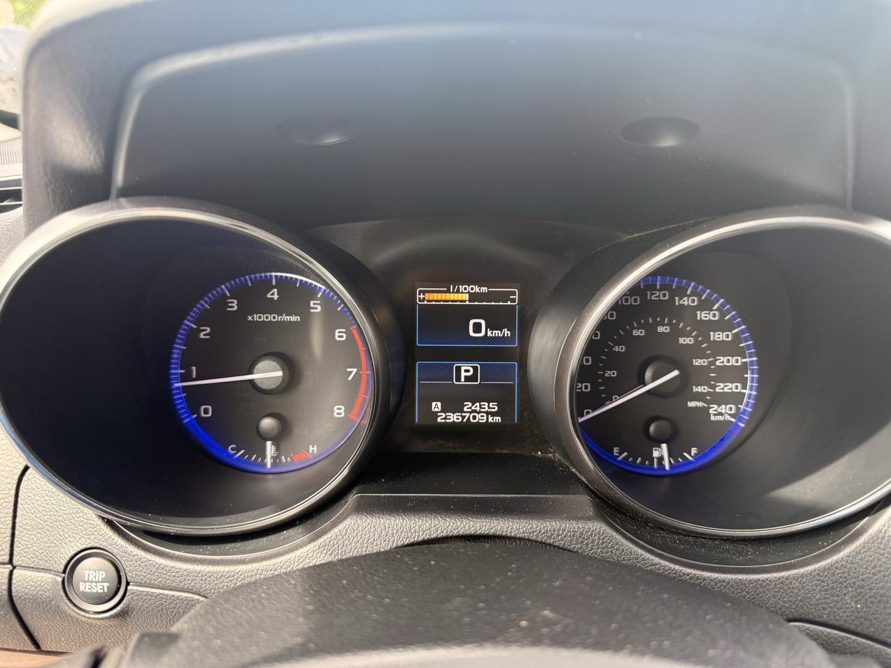 2015 Subaru Outback 5dr Wgn CVT 2.5i w/Limited & Tech Pkg Photo