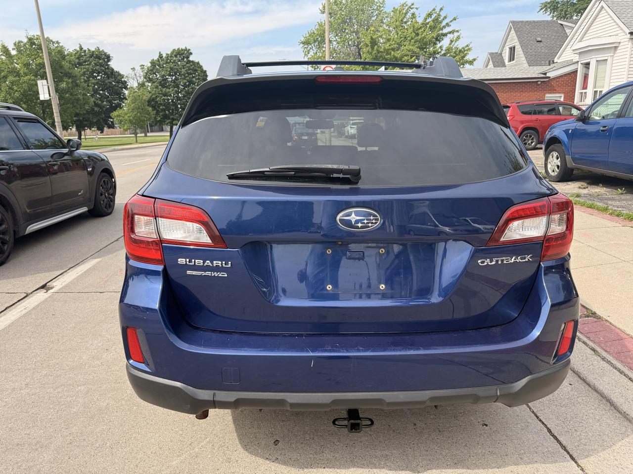 2015 Subaru Outback 5dr Wgn CVT 2.5i w/Limited & Tech Pkg Photo