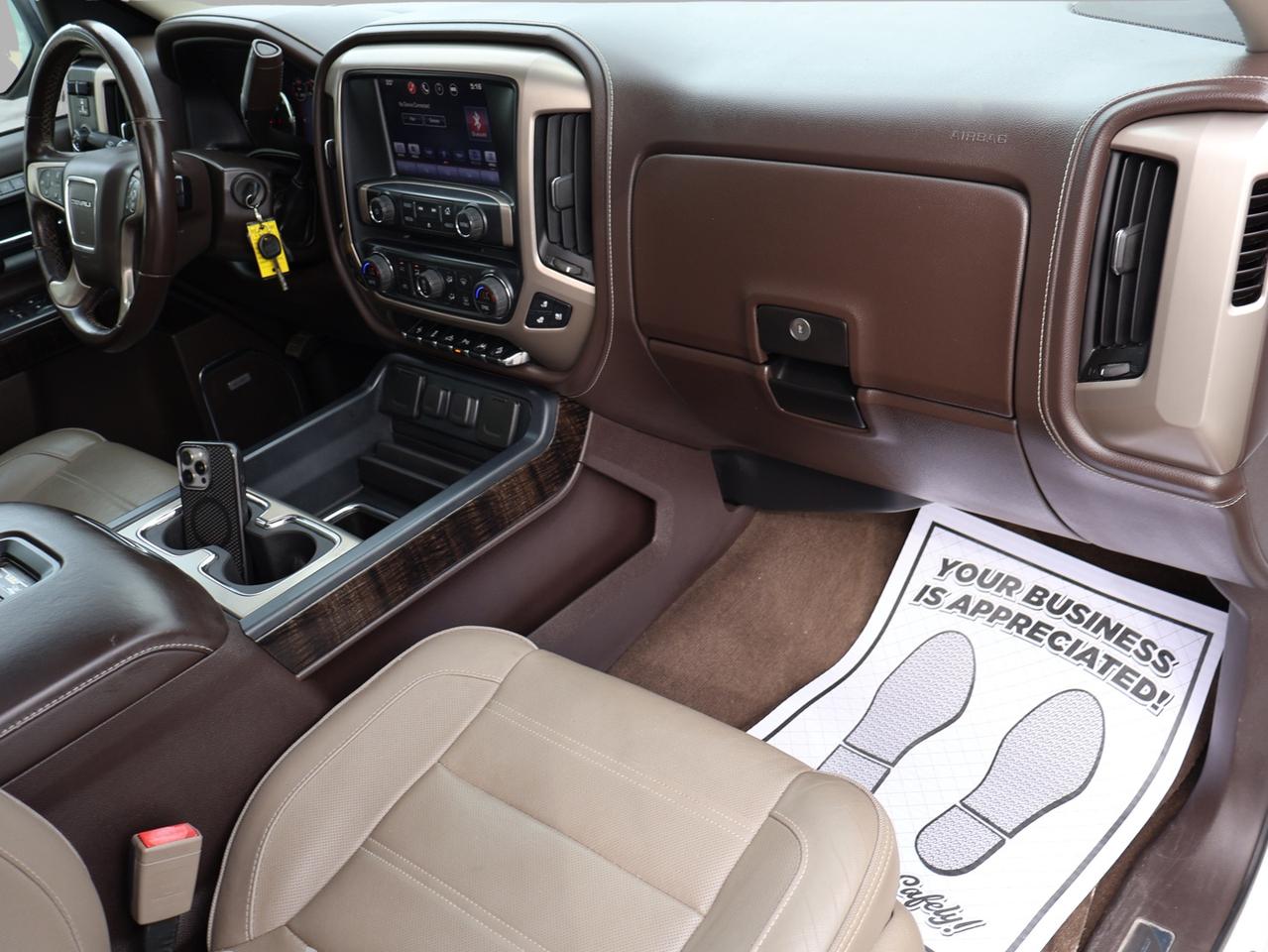 2016 GMC Sierra 1500 V8 DENALI 4WD CREW CERTIFIED CAMERA NAV BLUETOOTH LEATHER HEATED SEATS SUNROOF CRUISE ALLOYS Photo