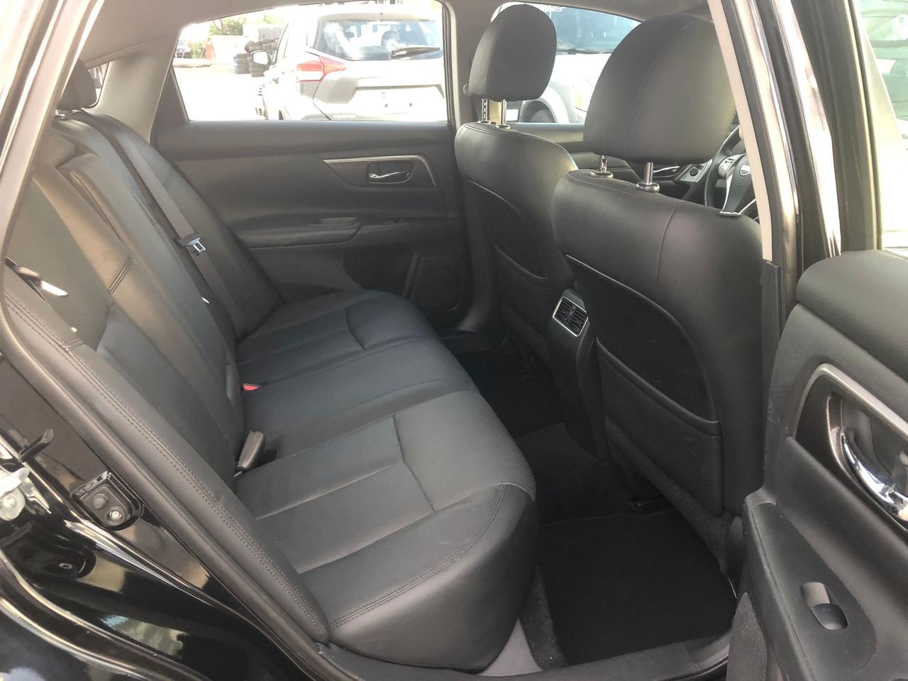 2015 Nissan Altima 2.5 SL Photo