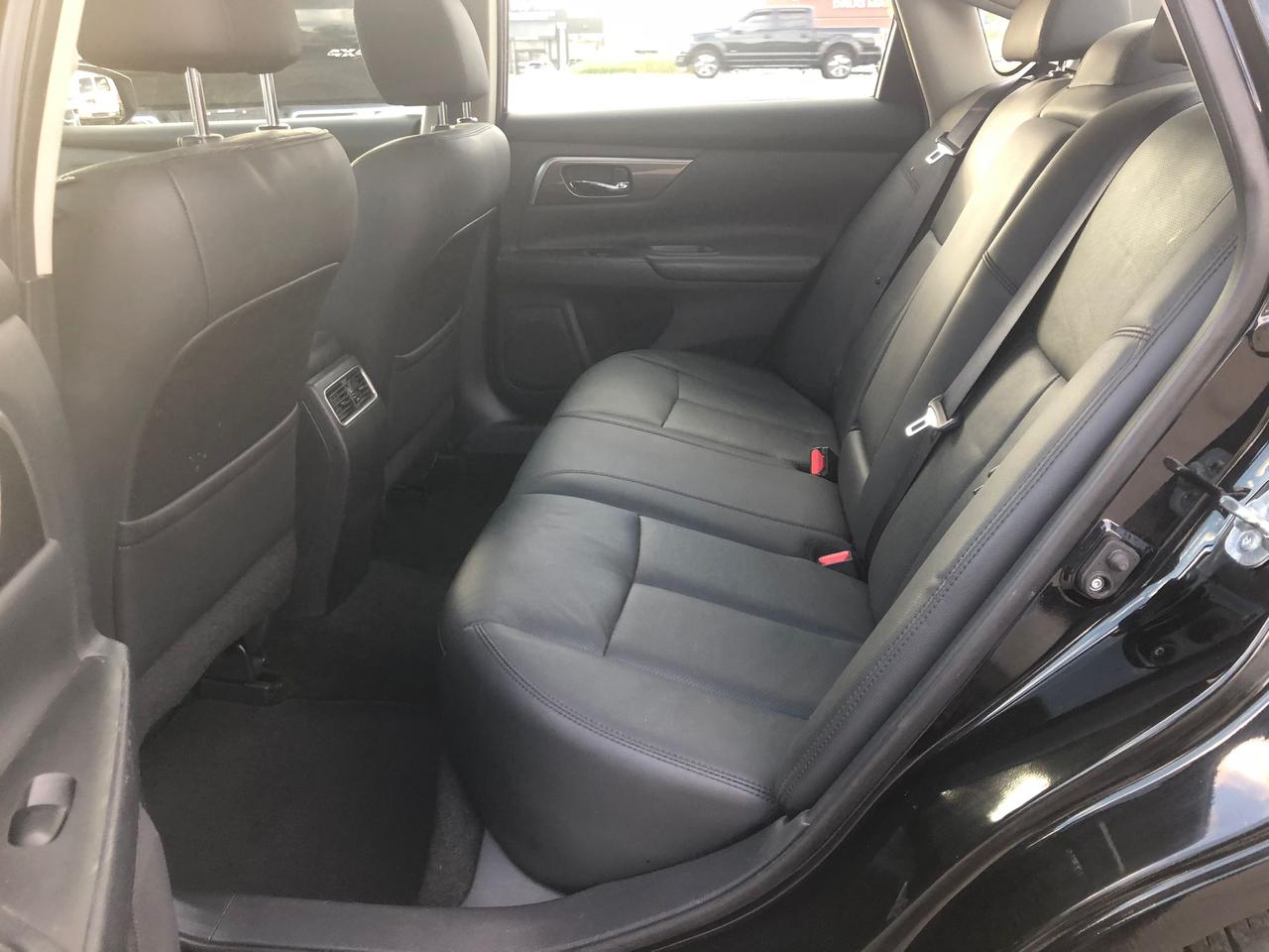 2015 Nissan Altima 2.5 SL Photo