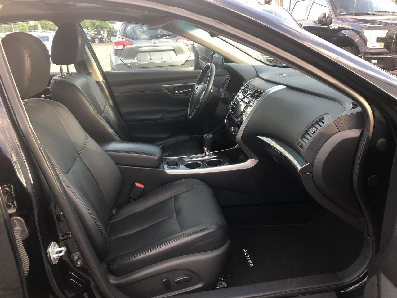 2015 Nissan Altima 2.5 SL Photo