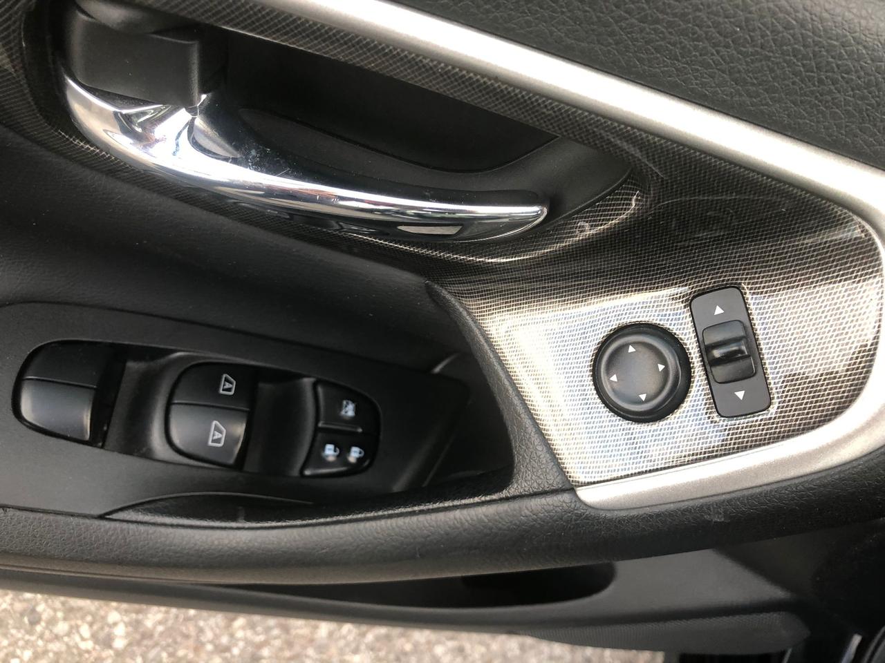 2015 Nissan Altima 2.5 SL Photo