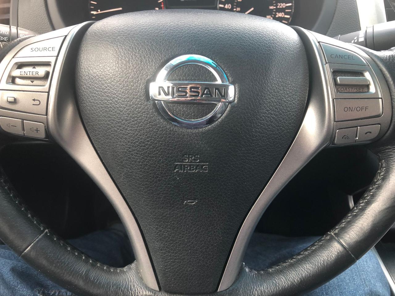 2015 Nissan Altima 2.5 SL Photo