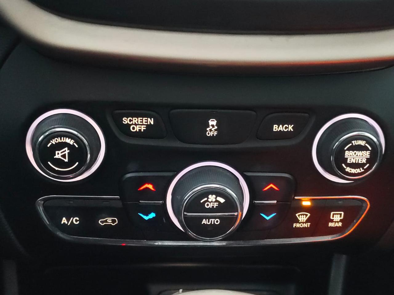 2015 Jeep Cherokee Limited - Photo #13