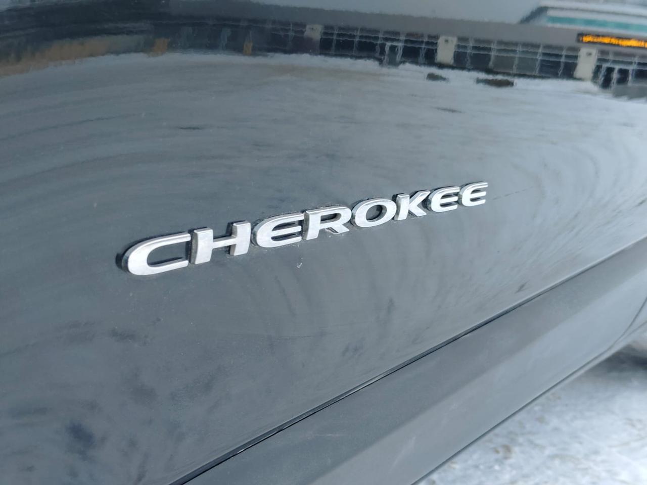 2015 Jeep Cherokee Limited - Photo #30