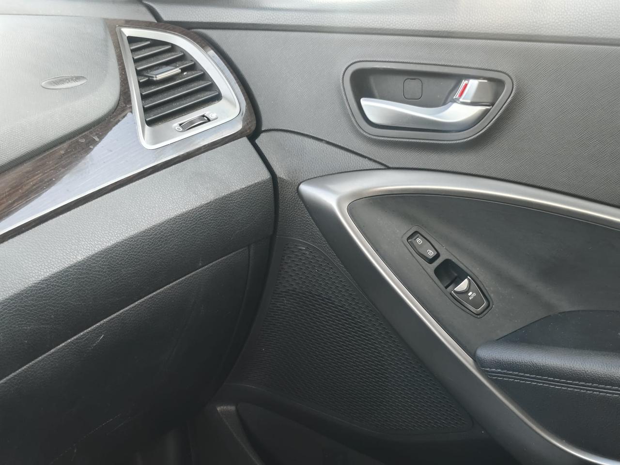 2018 Hyundai Santa Fe Sport Premium Photo