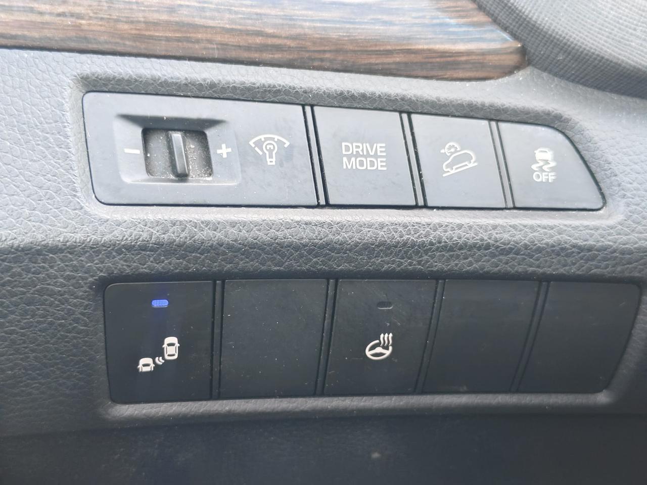 2018 Hyundai Santa Fe Sport Premium Photo