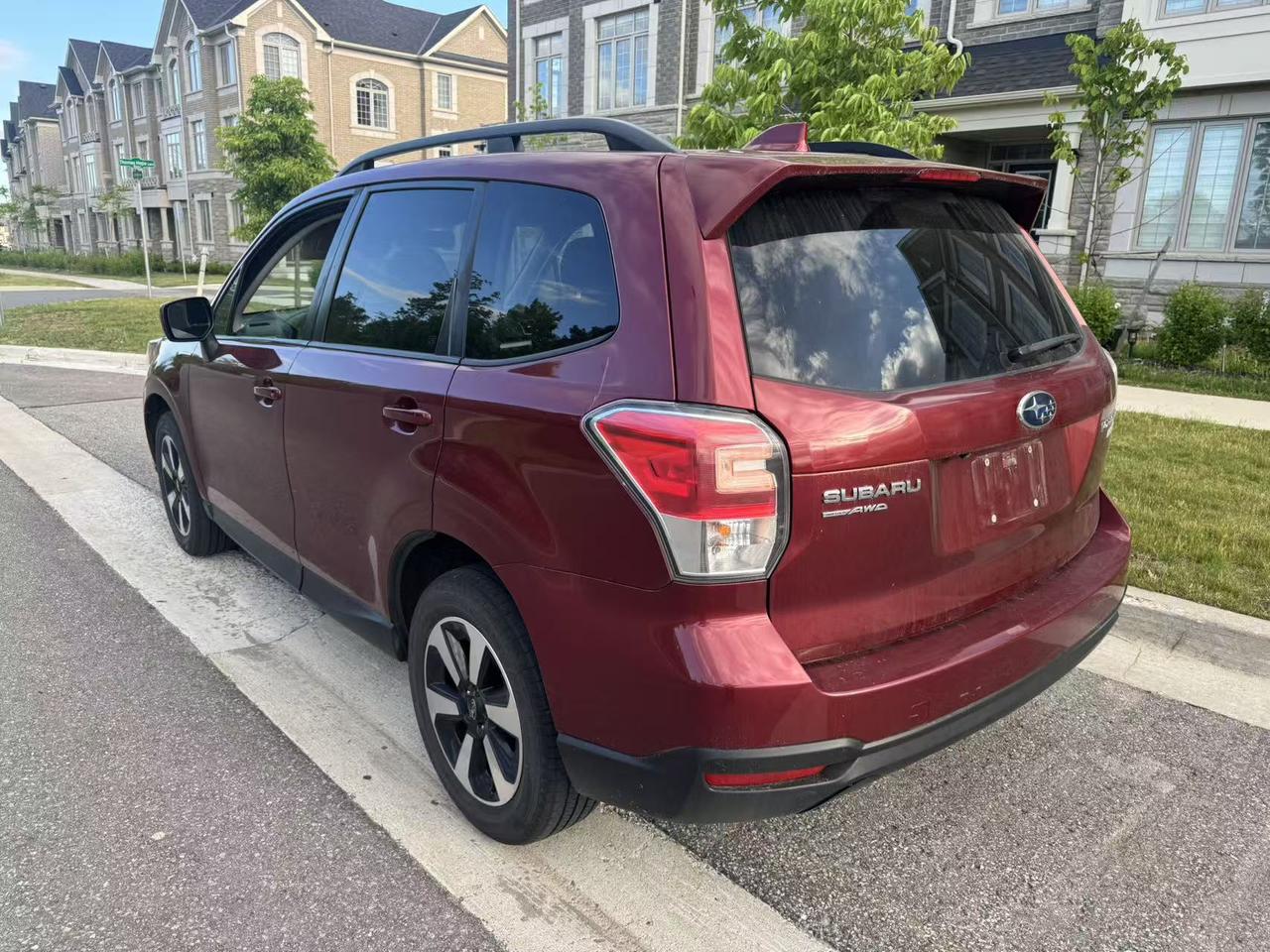 2017 Subaru Forester 5dr Wgn CVT 2.5i Touring Photo