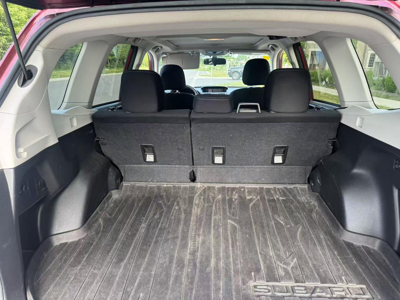 2017 Subaru Forester 5dr Wgn CVT 2.5i Touring Photo