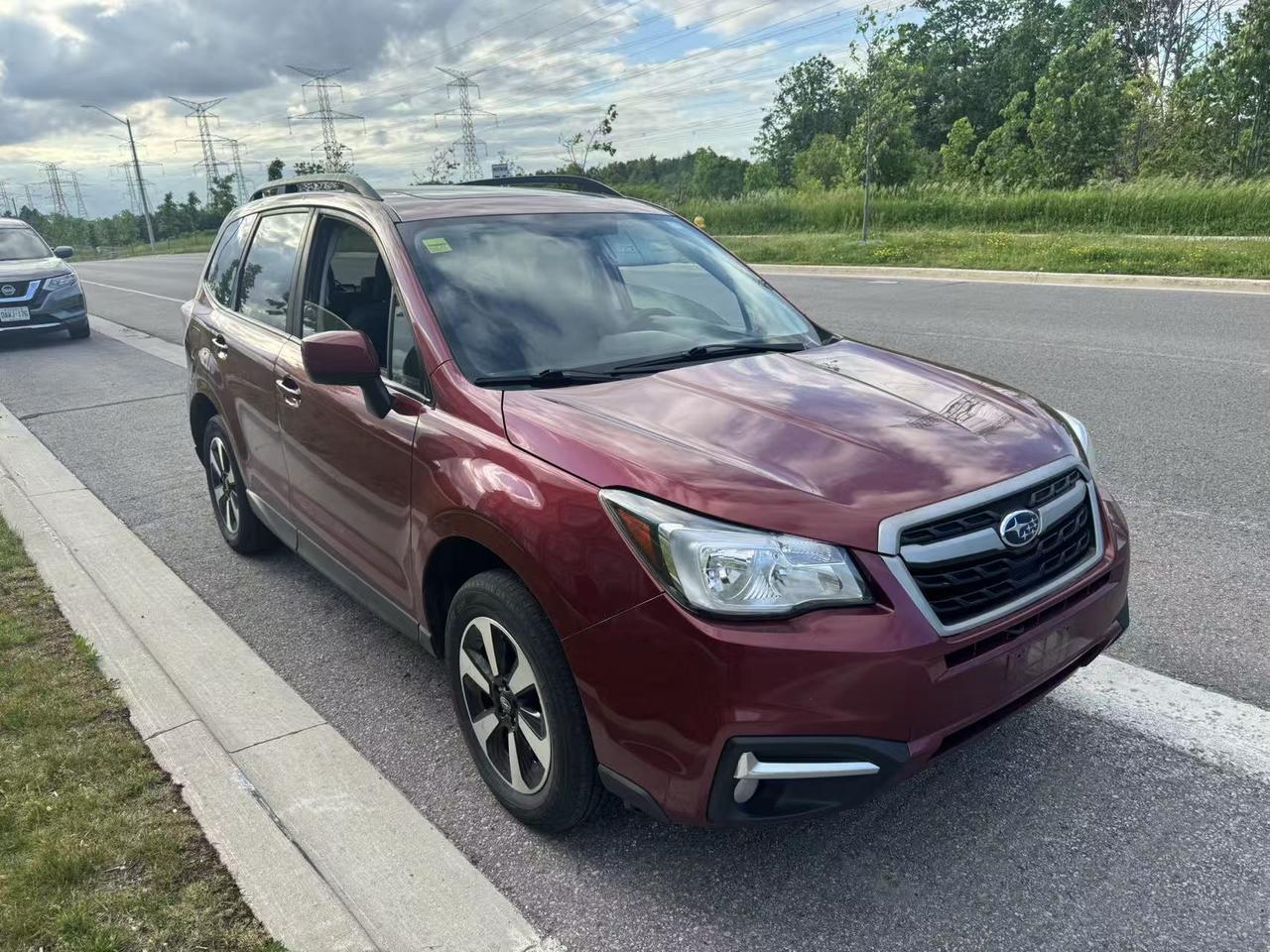 2017 Subaru Forester 5dr Wgn CVT 2.5i Touring Photo2
