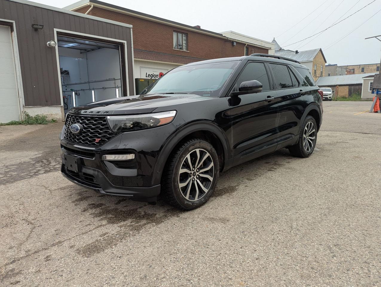 <p>This one owner, accident free trade includes:</p><ul><li>Power Heated/Cooled Front Seats</li><li>Heated Second Row</li><li>Heated Steering Wheel</li><li>Remote Start</li><li>Reverse Camera w/ 360 Camera</li><li>Keyless Entry w/ Push Button Start</li><li>Adaptive Cruise Control</li><li>Twin Panel Moonroof</li><li>Power Trunk</li><li>Rain Sensing Wipers</li><li>Lane Keeping System</li><li>B&O Audio System</li><li>Class III Trailer Tow Package</li></ul>