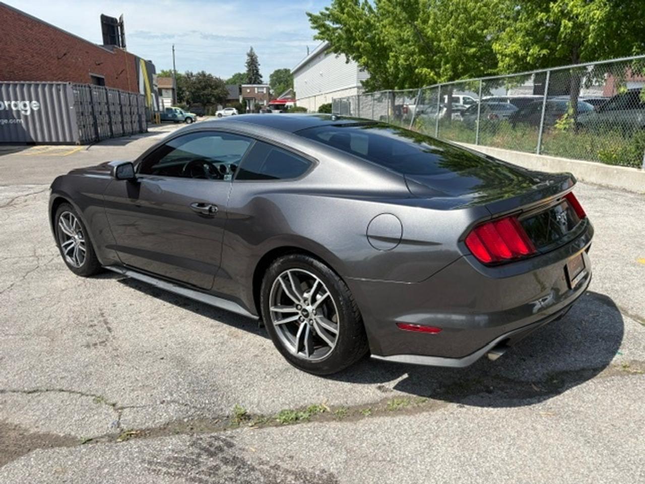 2015 Ford Mustang FASTBACK ECOBOOST PREMIUM-AUTOMATIC-LEATHER Photo2