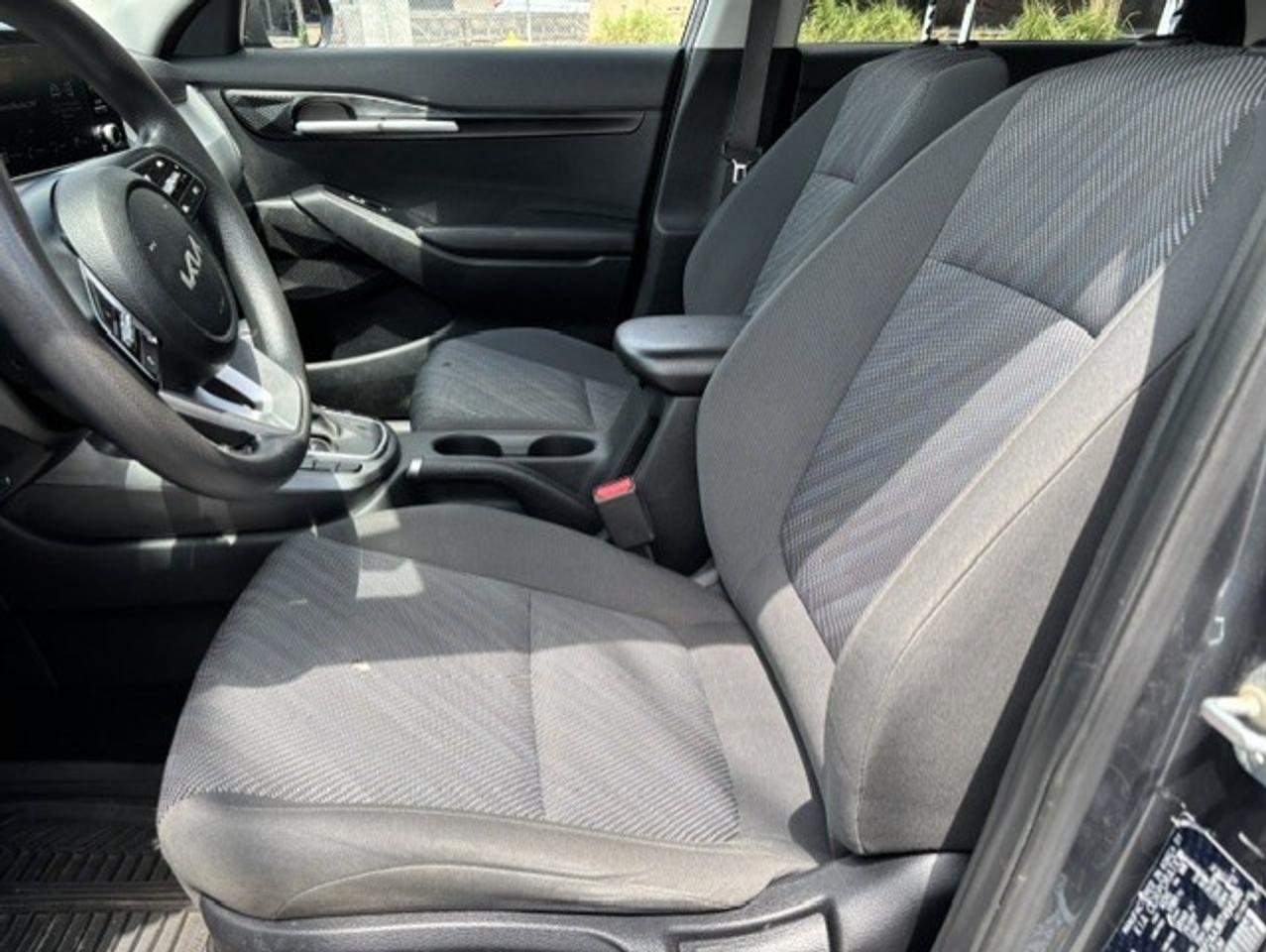 2024 Kia Seltos LX **FACTORY WARRANTY-CAMERA-BLUETOOTH** Photo
