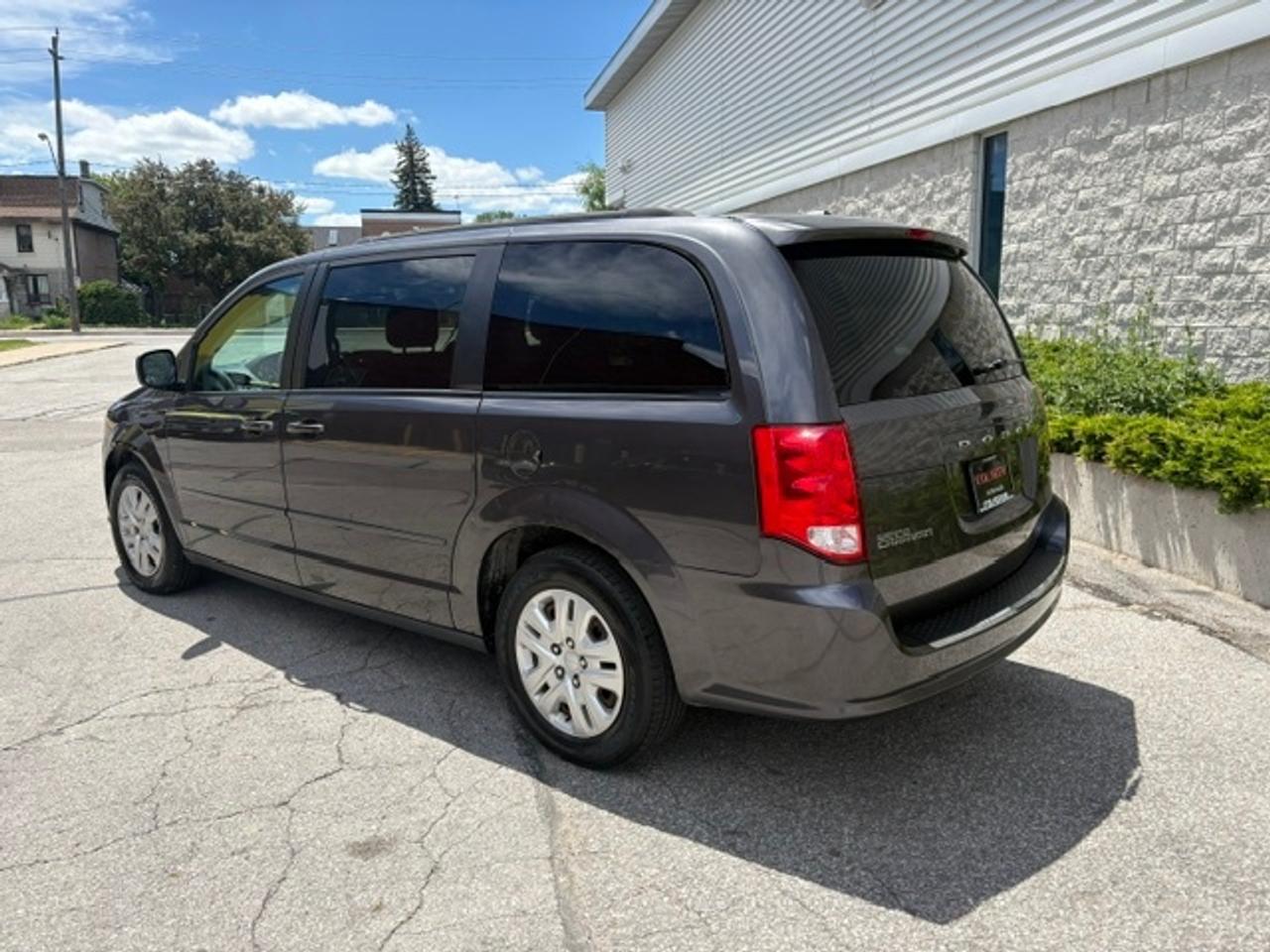 2017 Dodge Grand Caravan SXT **-1 OWNER-STOW N GO-NO ACCIDENTS-FULL SERVICE RECORDS** Photo