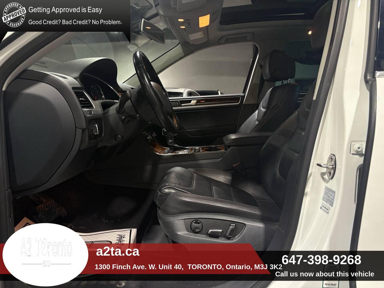 2014 Volkswagen Touareg 4dr 3.6L Photo