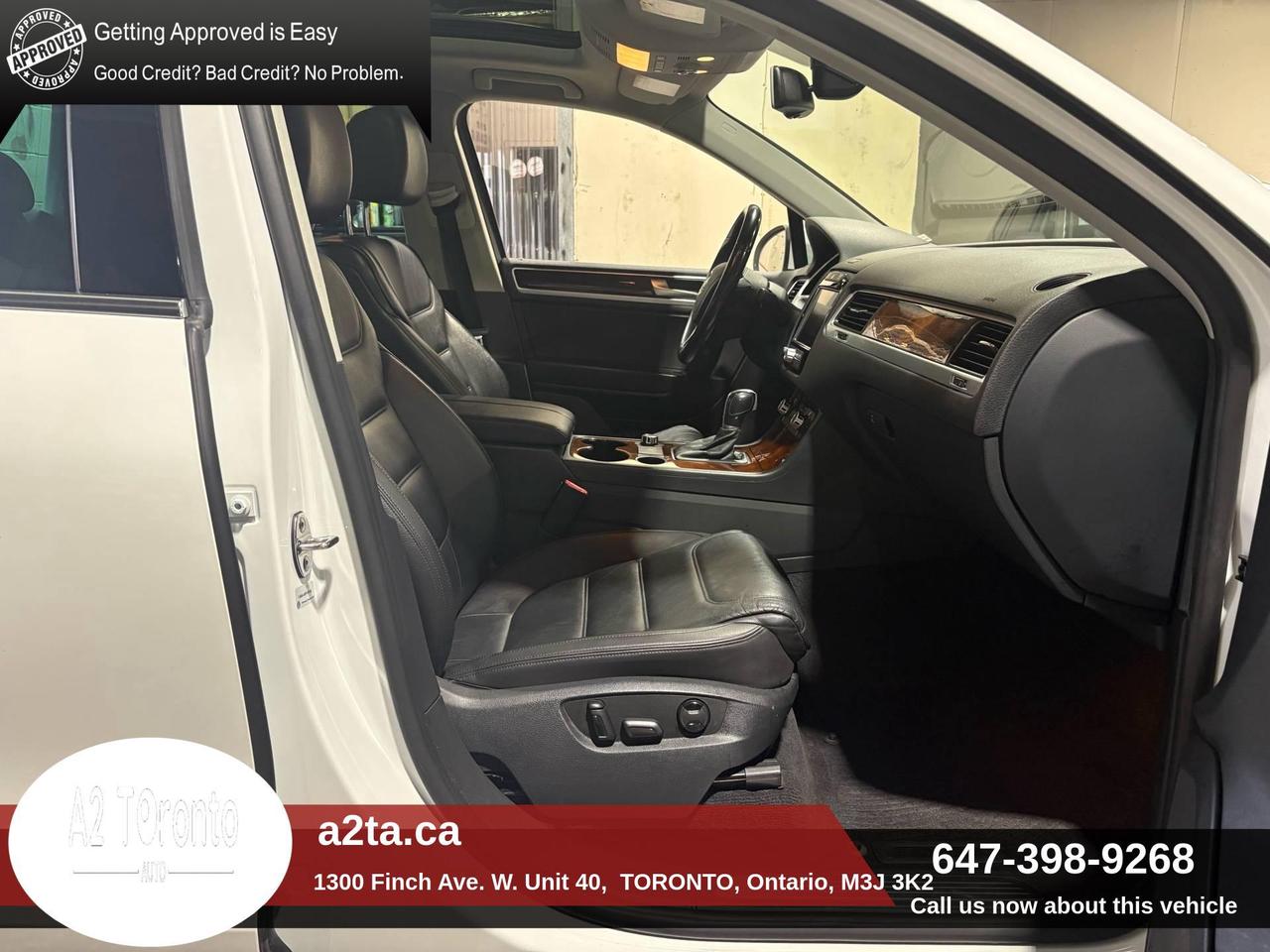 2014 Volkswagen Touareg 4dr 3.6L Photo