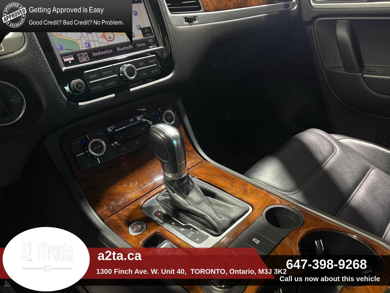 2014 Volkswagen Touareg 4dr 3.6L Photo