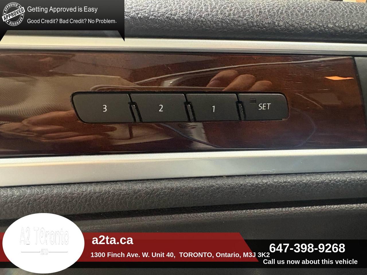 2014 Volkswagen Touareg 4dr 3.6L Photo