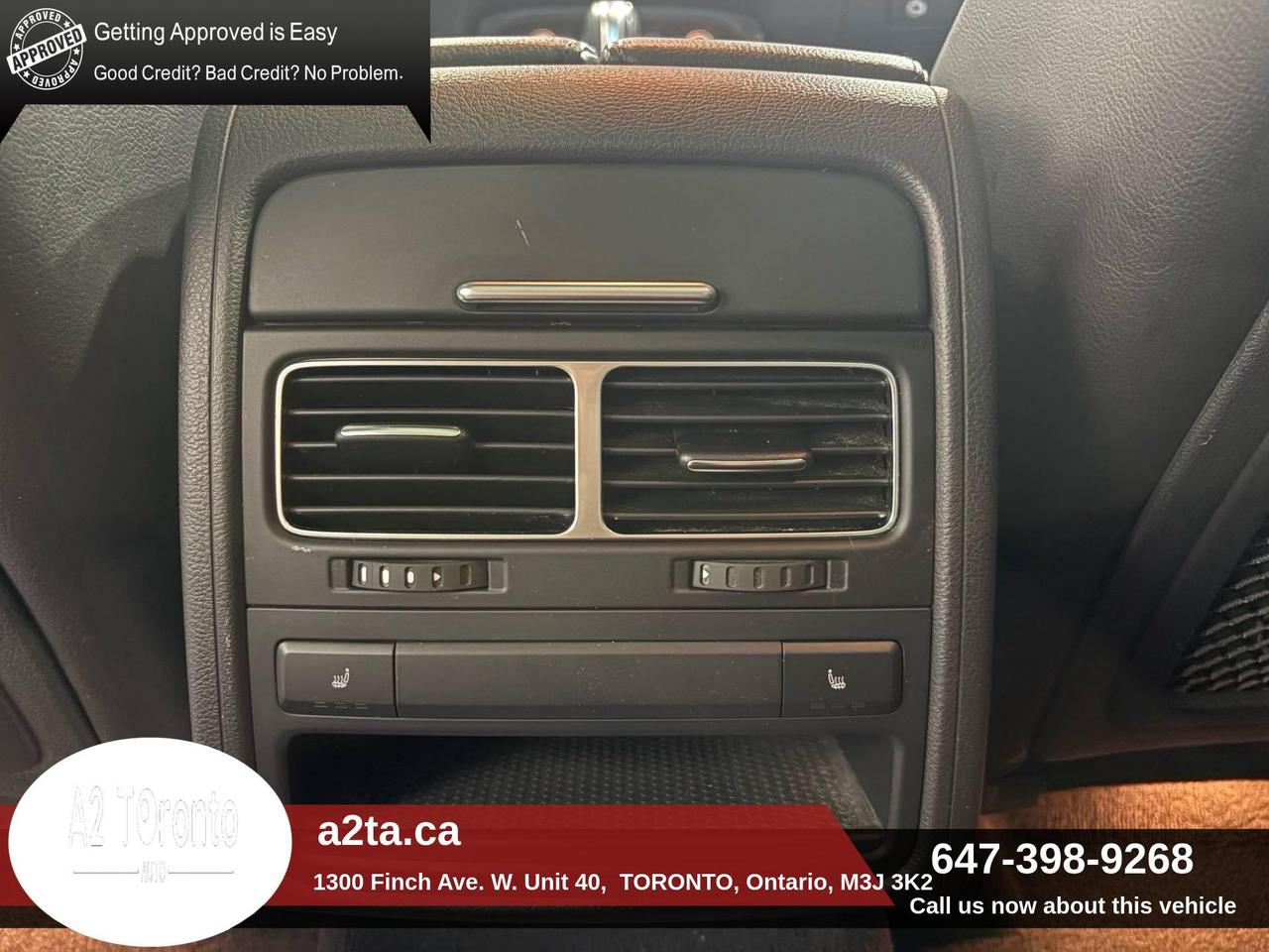 2014 Volkswagen Touareg 4dr 3.6L Photo