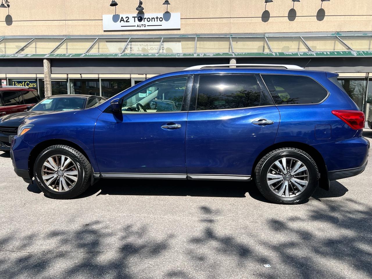 2017 Nissan Pathfinder 4WD 4DR SL Photo