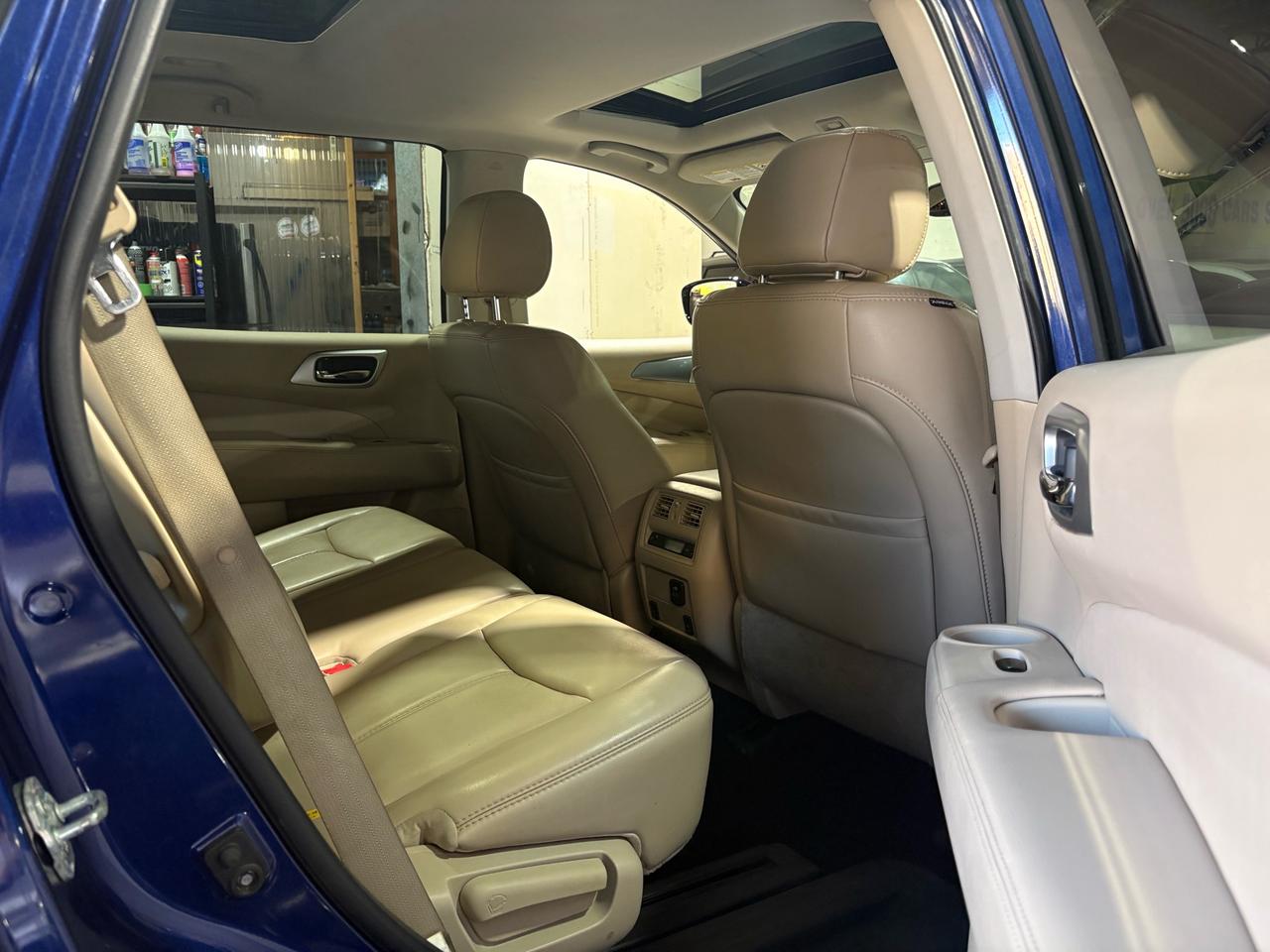 2017 Nissan Pathfinder 4WD 4DR SL Photo