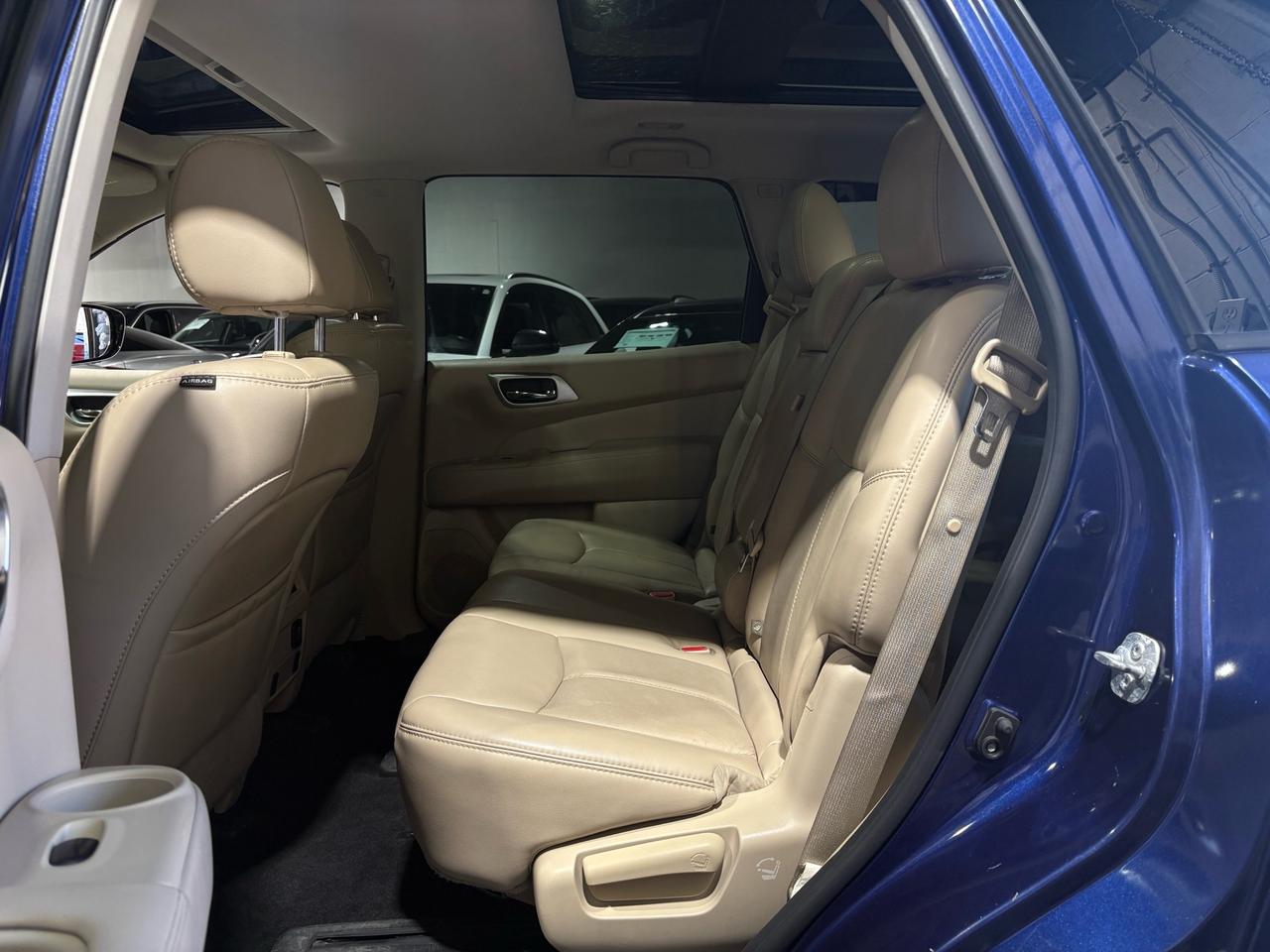 2017 Nissan Pathfinder 4WD 4DR SL Photo