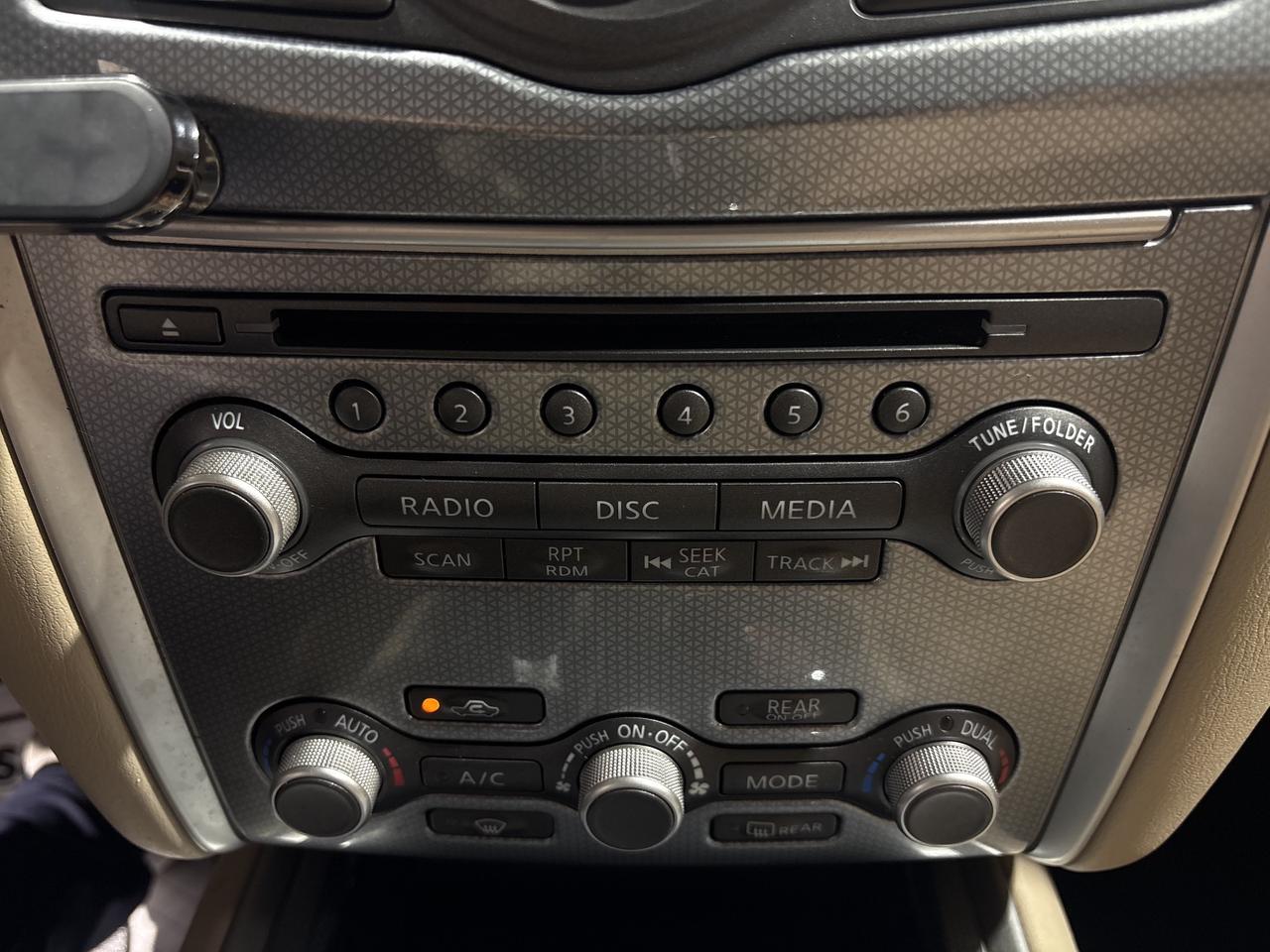 2017 Nissan Pathfinder 4WD 4DR SL Photo