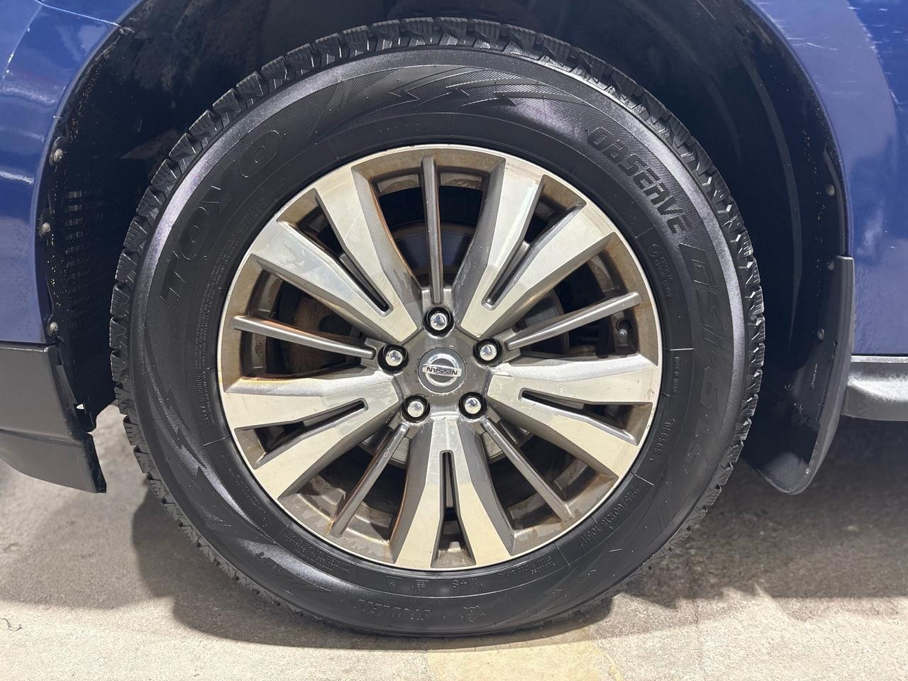2017 Nissan Pathfinder 4WD 4DR SL Photo